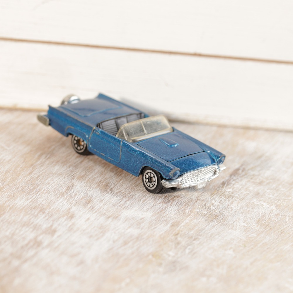 Hot Wheels Ford Thunderbird Convertible Blue Metallic Die-Cast Car Vintage